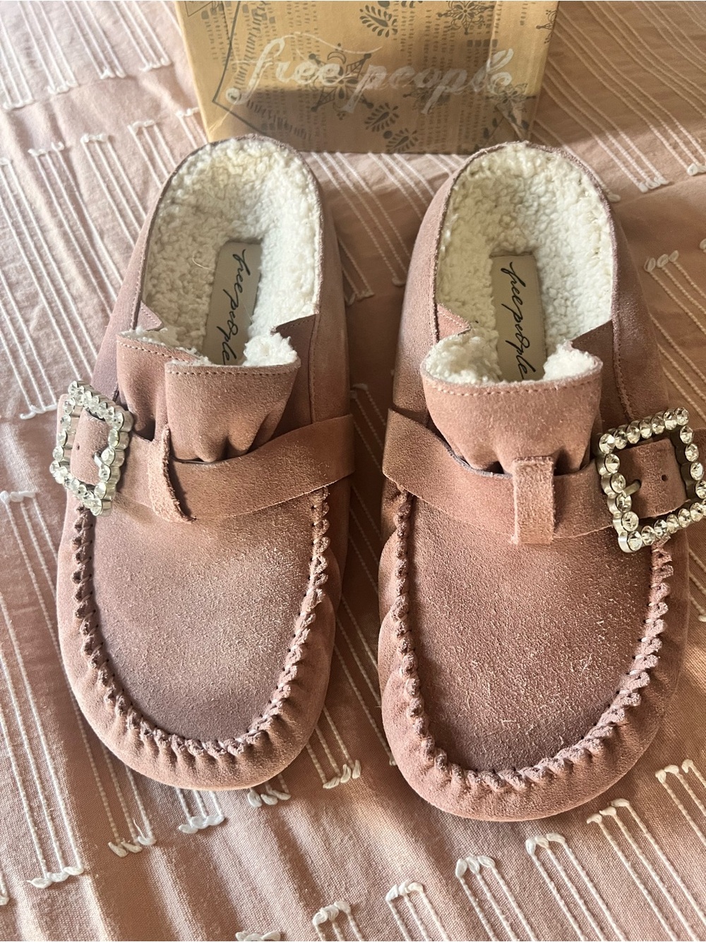 NWT Free People Pink Suede Fleece-Lined Moccasin Loafers with Crystal Buckle 7